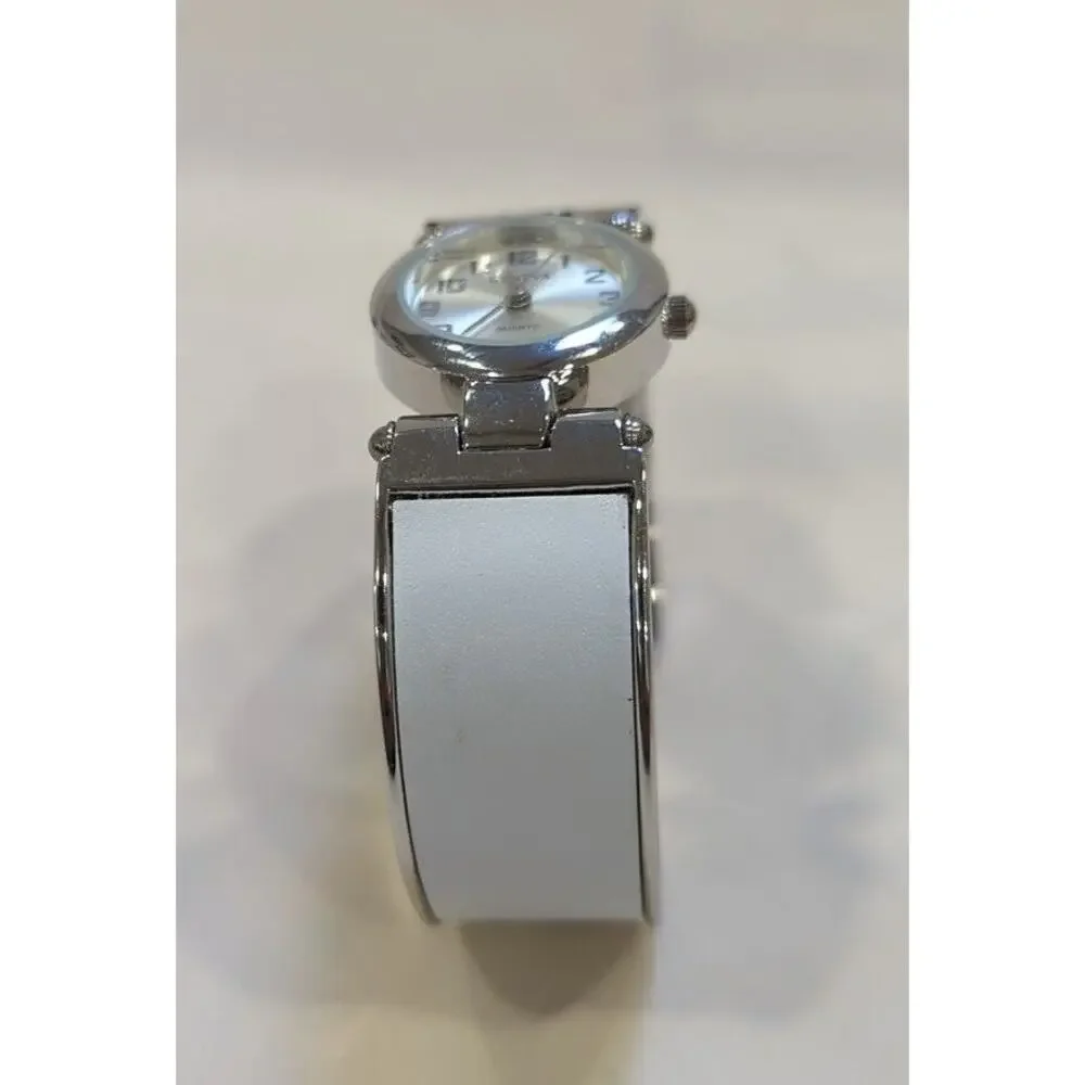 Geneva women silver